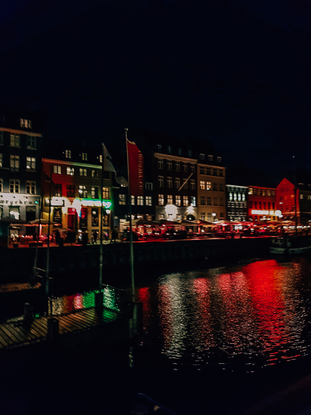 Nyhaven by Night Copenhagen instagrammable